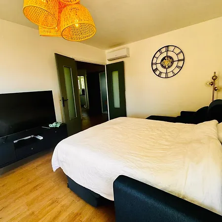 2 Pieces A 600m De La Plage, Parking Prive Apartment *